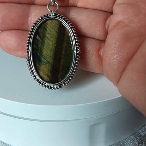 Tiger Eye Pendant Necklace NWOT - Picture 3 of 4